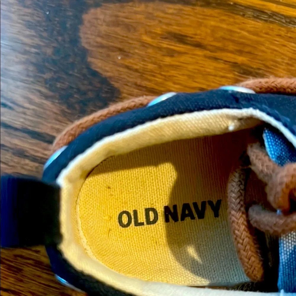 Old Navy Blue and Brown Baby Boat Shoes, worn 1x, size 5